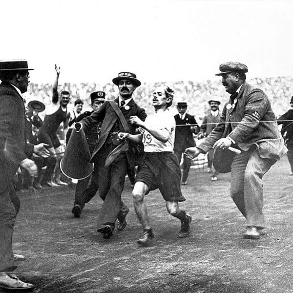 Dorando_Pietri_1908b