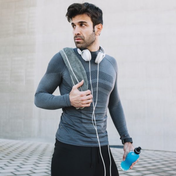 Ragazzo Che Indossa Abbigliamento Tecnico