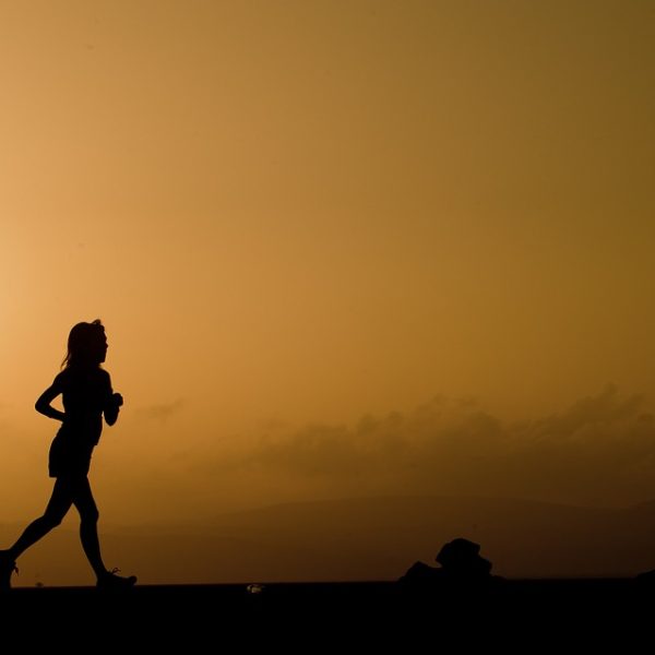 silhouette-1159234_960_720